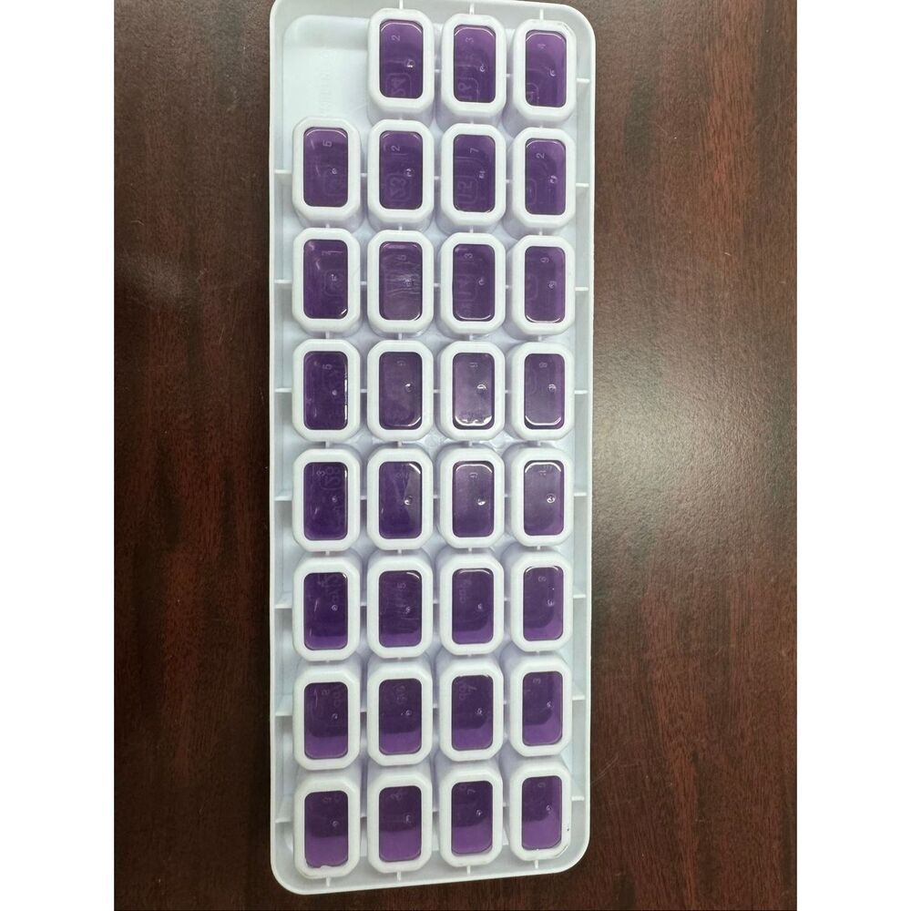 31 Days Daily Pill Container - Picture 2 of 4